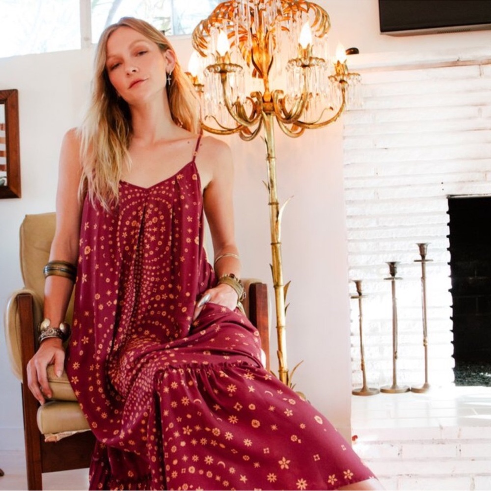 Novella Royale bird dress in wine haze
